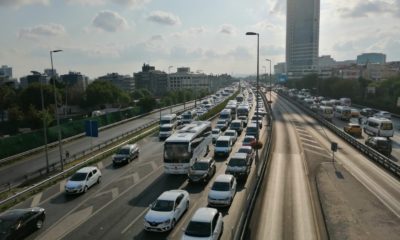 Trafikte kalmak İstanbulluya pahalıya mal oluyor