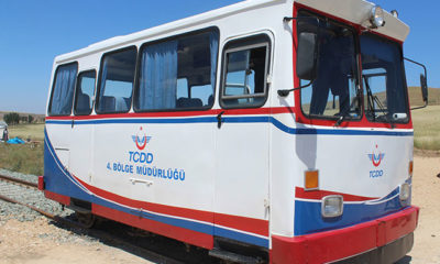 Atatürk’ün ilk kazmayı vurduğu yenilenen demiryolu hattında test sürüşü