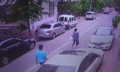 Esenyurt’ta kapkaç kamerada: sokakta yürüyen kadının telefonunu böyle çaldı
