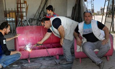 Varilden koltuk takımı yapıyor