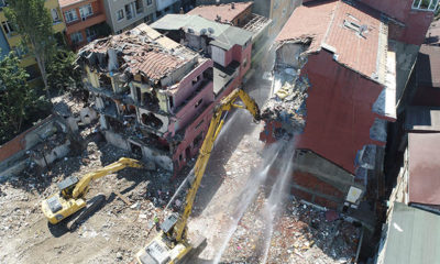 Kağıthane’de yoğun güvenlik önlemli riskli bina yıkımı