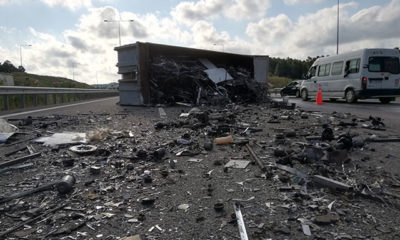 Kuzey Marmara Otoyolu’nda TIR devrildi