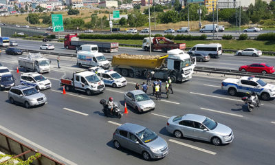 TEM zincirleme kaza! Trafik kilitlendi