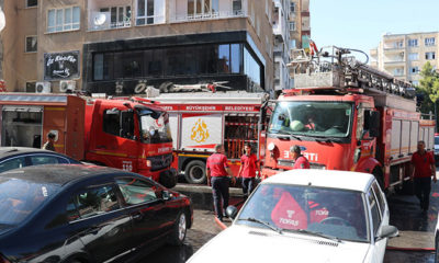Şanlıurfa’da itfaiyenin hortumla mücadelesi