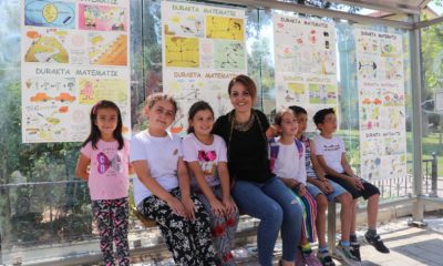 Otobüs beklerken durakta matematik öğrenilecek