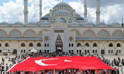 Havadan fotoğraflarla Çamlıca Camii avlusundaki Kur’an kursu şenliği