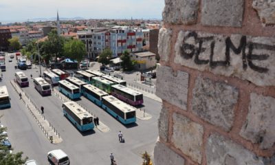 Tarihi İstanbul Surları yazı tahtasına döndü