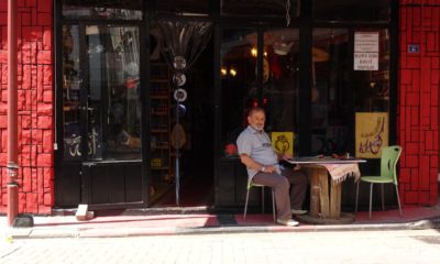 Bakır telden sanat eserleri üretiyor