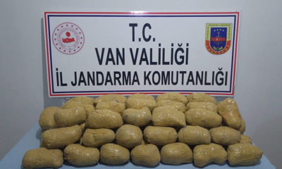 İran sınırında çuvallar içerisinde 75 kilo eroin ele geçirildi