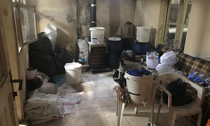 Depodan 2 bin 300 litre kaçak akaryakıt çıktı