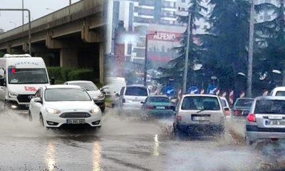 Trabzon’da sağanak yolları göle çevirdi