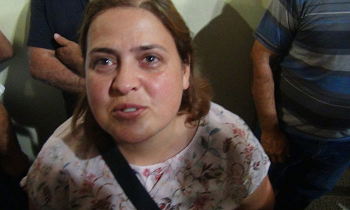 Ev sahibi oldu, sevinçten ağladı