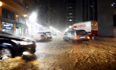 Rize’de sağanak etkili oldu, caddeler göle döndü