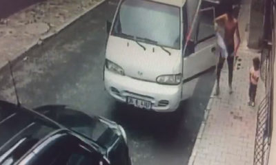 Otomobil hırsızı parmak izlerini tişörtüyle sildi
