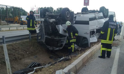 Çorum’da minibüs takla attı: 10 yaralı