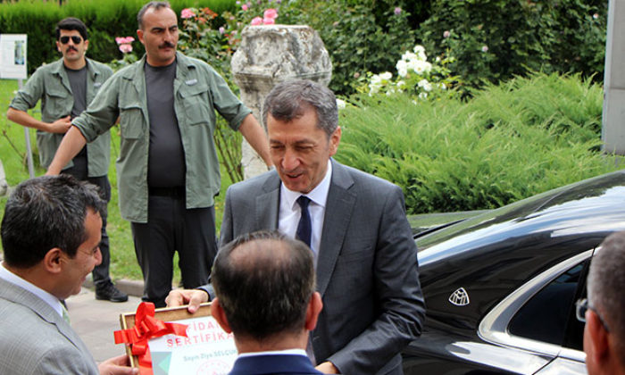 Milli Eğitim Bakanı Selçuk, Bolu’da