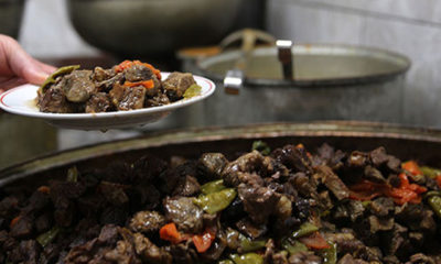 Uzmanından uyarı: Kurban etini en az bir saat dinlendirin