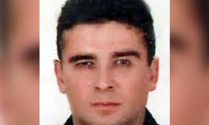Doktor, evinde ölü bulundu