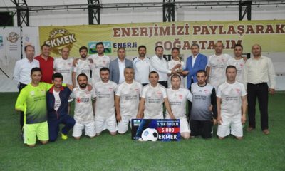 Askıya 33 bin ekmek bıraktılar