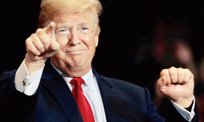 TRUMP: ”BENİ SEVSENİZ DE BENDEN NEFRET ETSENİZ DE BANA OY VERMEK ZORUNDASINIZ!.