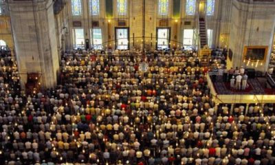 DİYANET, BAYRAM NAMAZI SAATLERİNİ AÇIKLADI!.