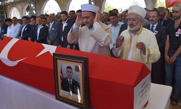 ŞIRNAK’TA ŞEHİT OLAN ASKERLERİMİZ UĞURLANDI!.