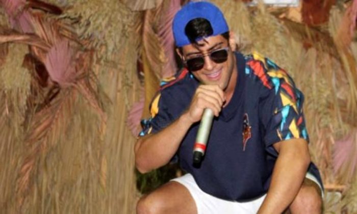 İLK KONSERİNDE KAZANDIĞI PARA DUDAK UÇUKLATTI!.