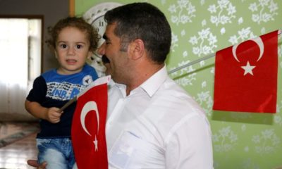 GÖREVE GELİR GELMEZ ŞEHİT YAKINLARINI GERİ İŞE ALDI!.