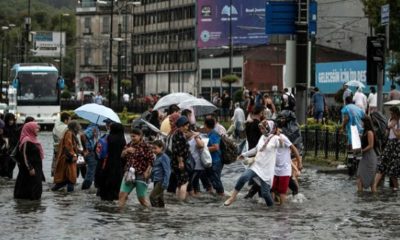 İSTANBUL’DA BEKLENEN YAĞIŞ BAŞLADI!.