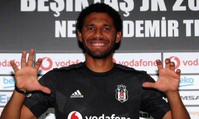 TAKIMA GİRDİ, POZUNU VERDİ!.