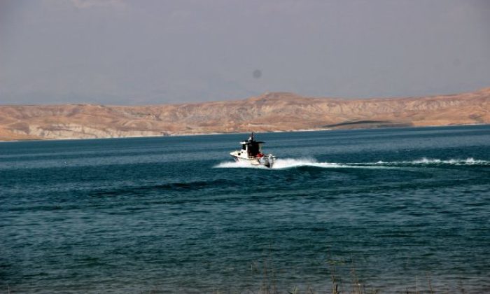YAVRULARINI KURTARMAK İSTEYEN İKİ ANNE BOĞULDU!.
