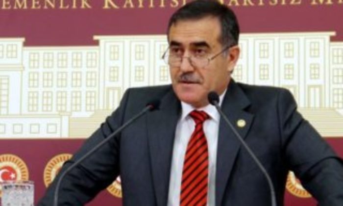 O İSİMDEN ÇOK KONUŞULACAK SÖZLER!. “AHMET DAVUTOĞLU BENİ DAVET ETTİ!.”