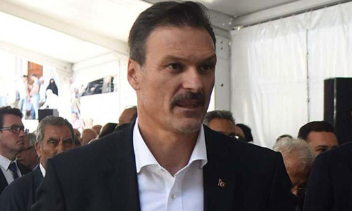 ALPAY ÖZALAN’DAN YENİKAPI REZALETİNE ÇARPIÇI YORUM!. “SİZ OLMASANIZ TASARRUF OLURUZ ZATEN!.”