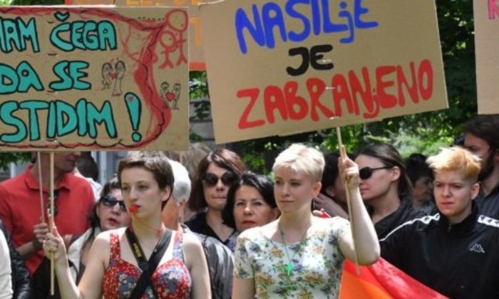 EŞCİNSEL SAPKINLAR YÜRÜYÜŞÜ!..