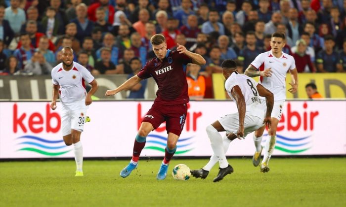 TRABZONSPOR’A GENÇLERBİRLİĞİ DARBESİ..