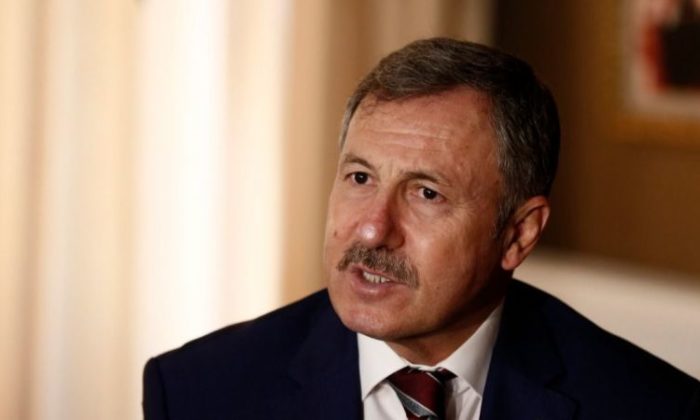 AK PARTİ’DEN KOVULAN LAİKÇİ VEKİL CHP’YE GÖZ KIRPTI!.