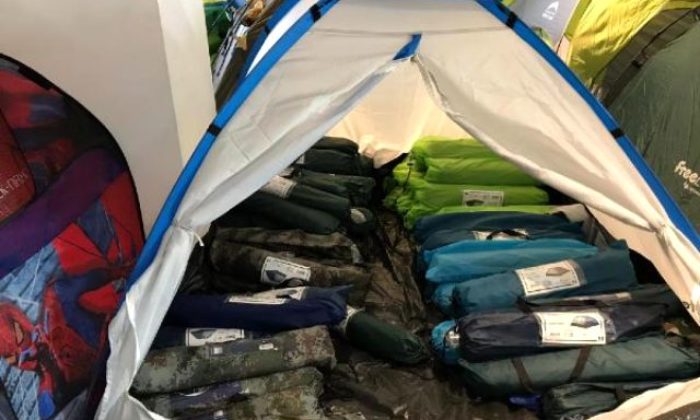 İSTANBUL’DAKİ DEPREMDEN SONRA ÇADIR SATIŞLARINDA  PATLAMA YAŞANDI!.