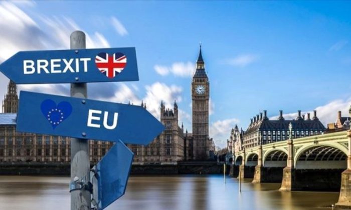 BORİS JOHNSON’A SOĞUK DUŞ! PARLAMENTODAKİ ÇOĞUNLUĞU KAYBETTİ!.