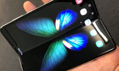 SAMSUNG’UN KATLANABİLİR EKRANLI TELEFONU SATIŞA ÇIKTI!.