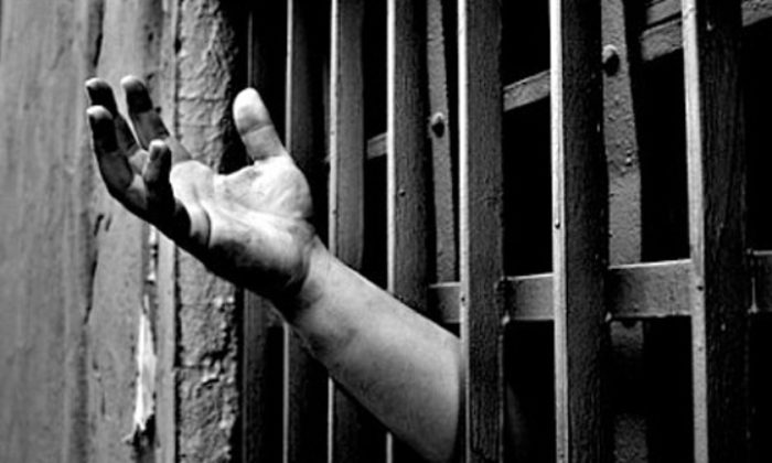 100 KİŞİ ÖLDÜ, İÇERİDEN CESETLER ÇIKARILMAYA DEVAM EDİYOR!.