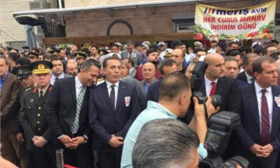 GÖZYAŞLARININ SEL OLUP AKTIĞI ŞEHİT CENAZESİNDE KAHKAHA ATAN CHP’Lİ!.