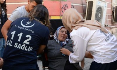 HDP BİNASINA GİRMEYE ÇALIŞAN ANNELER SİNİR KRİZİ GEÇİRDİ!..