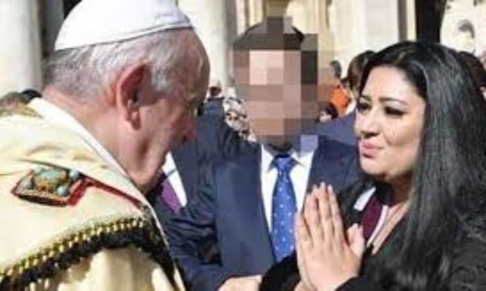 O İSİM TERÖRİSTLER İÇİN PAPA’DAN DUA İSTEDİ!.
