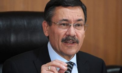 MELİH GÖKÇEK’TEN SEZGİN TANRIKULU’NA ZEHİR ZEMBEREK SÖZLER!. “DEFOLUP ONLARIN YANINA GİT!.