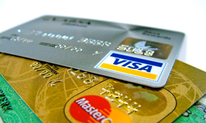 KREDİ KARTLARINDA YENİ DÖNEM YARINDAN İTİBAREN BAŞLIYOR!.