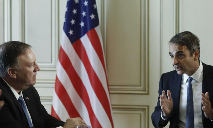 YUNANİSTAN SALYA SÜMÜK AĞLIYOR!. “NE OLUR BİZİ TÜRKİYE’DEN KORUYUN!”