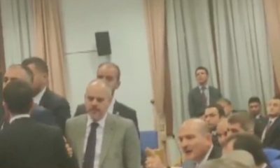 ‘FETÖ SAVUNUCUSU’ VEKİLDEN SKANDAL HAREKET!. SOYLU’NUN ÜZERİNE YÜRÜYEREK TEHDİTTE BULUNDU!.