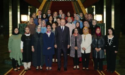 ERDOĞAN HEREKE HALI FABRİKASI ÇALIŞANLARI İLE BİR ARAYA GELDİ!.