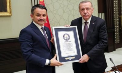 BAKAN PAKDEMİRLİ DÜNYA REKORU TESCİL BELGESİNİ BAŞKAN ERDOĞAN’A VERDİ!.
