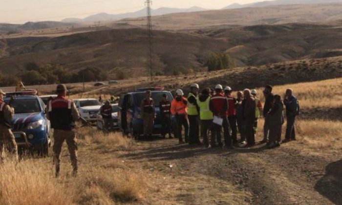 KOÇ HOLDİNG MAHKEME KARARINI TANIMADI!. SİVAS’TA KÖYÜN ORTASINDA ALTIN MADENİ İÇİN SONDAJ VURULDU!.